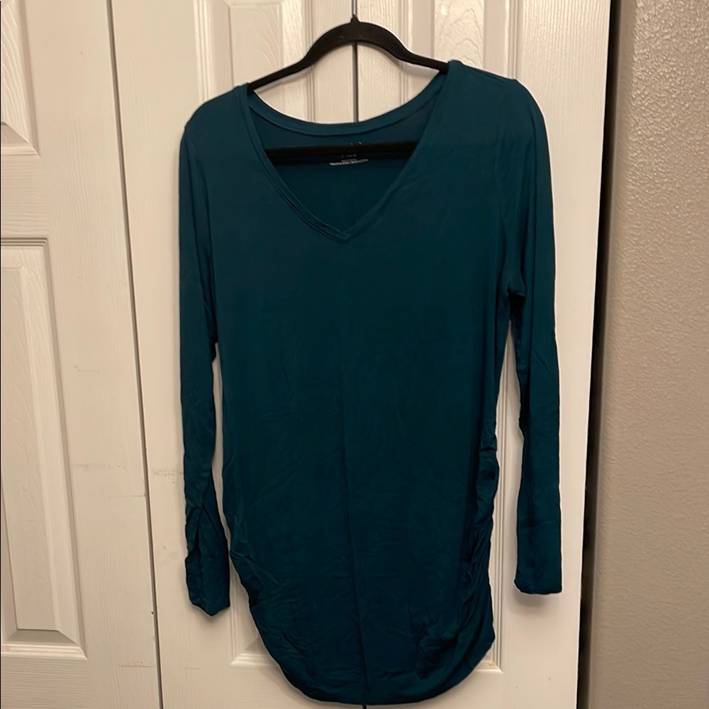 6 Motherhood Maternity shirts size Large